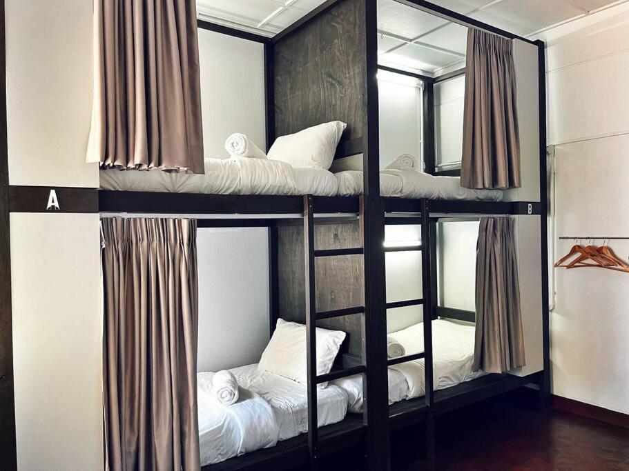 Bunk Puteh Homestay Kuala Terengganu Bagian luar foto