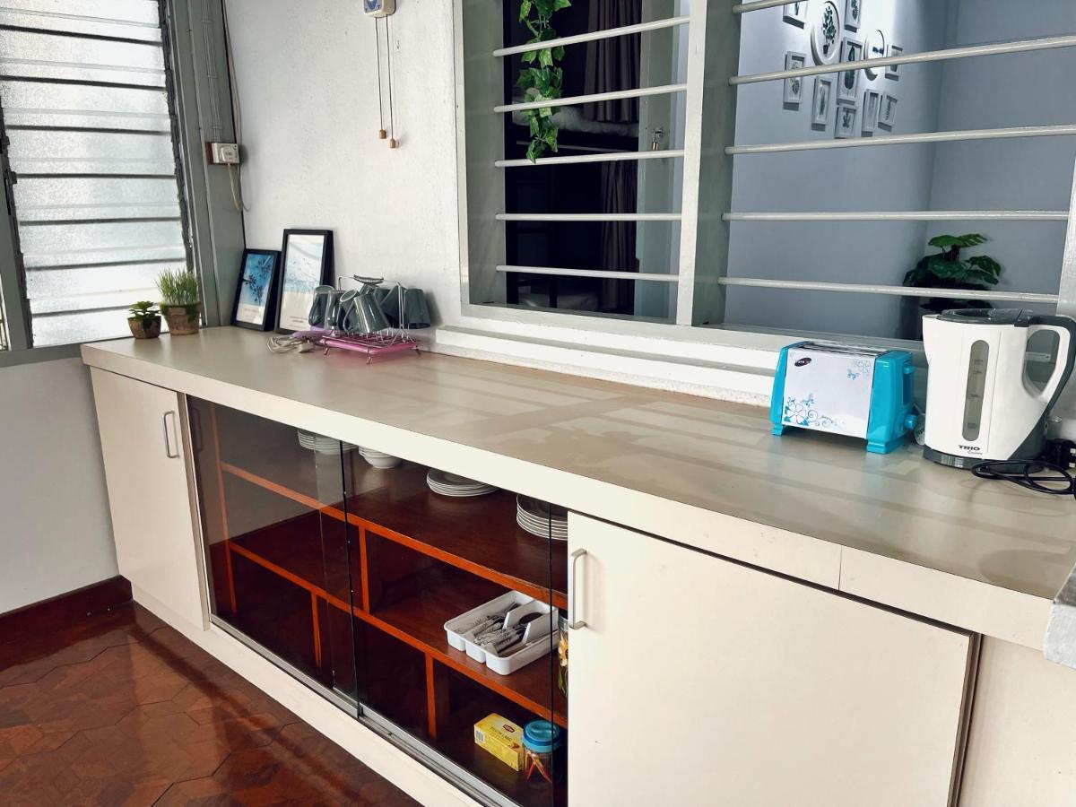 Bunk Puteh Homestay Kuala Terengganu Bagian luar foto